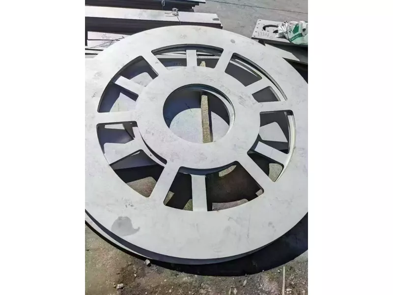 Taglio laser in acciaio legato