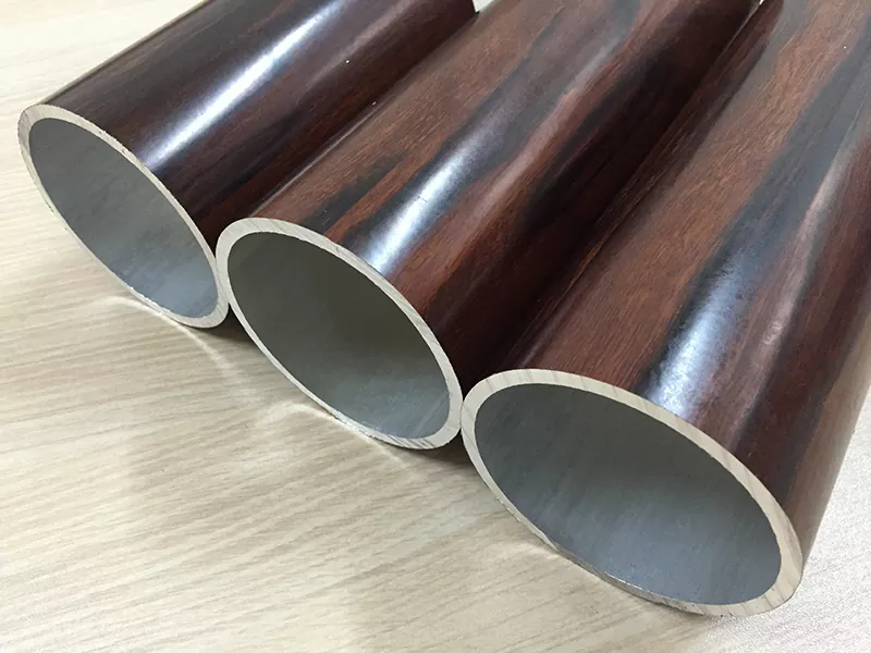 Tubo senza saldatura in acciaio legato di grande diametro